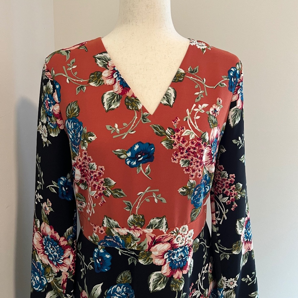 Brooks Brothers Floral V-Neck Dress - Burnt Orange and Black - US 8